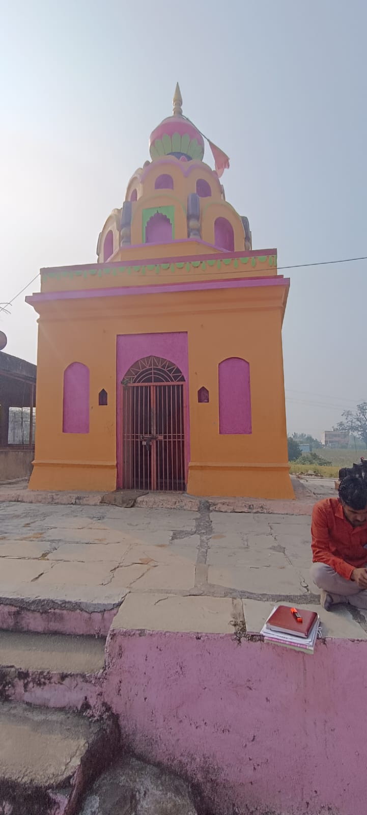 धार्मिक स्थळ- श्री. हनुमान मंदिर